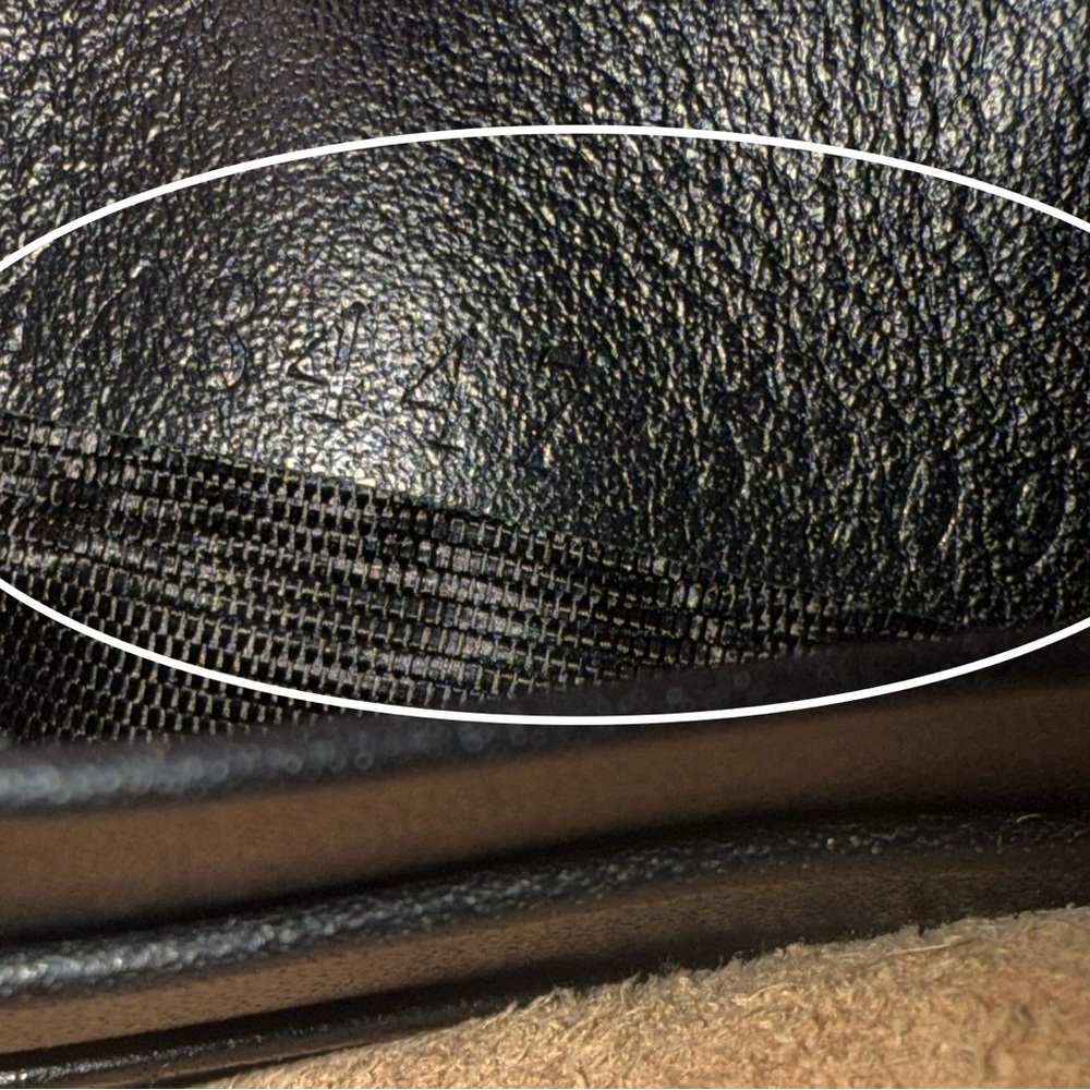 /traded/💯 Gucci Marmont Pochette Bag - Picture 13 of 14